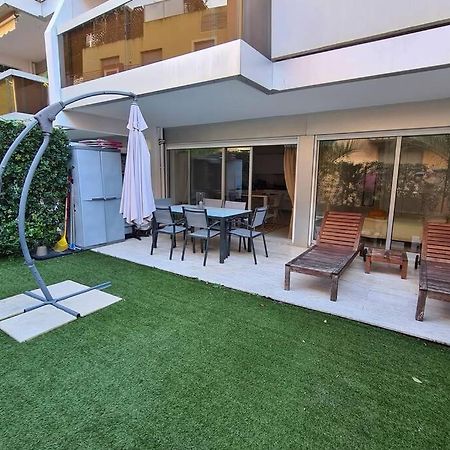 Le Lodge, T2 classé 3 étoiles avec jardin, parking, piscine&mer à 2 pas Menton Exterior foto